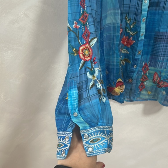 Embroidered Blue Plaid Women's Top - Picture 6 of 10